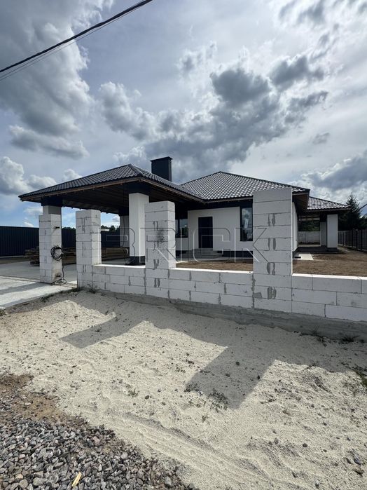 Продаж будинок Малютянка 161м 1-поверховий 9 соток