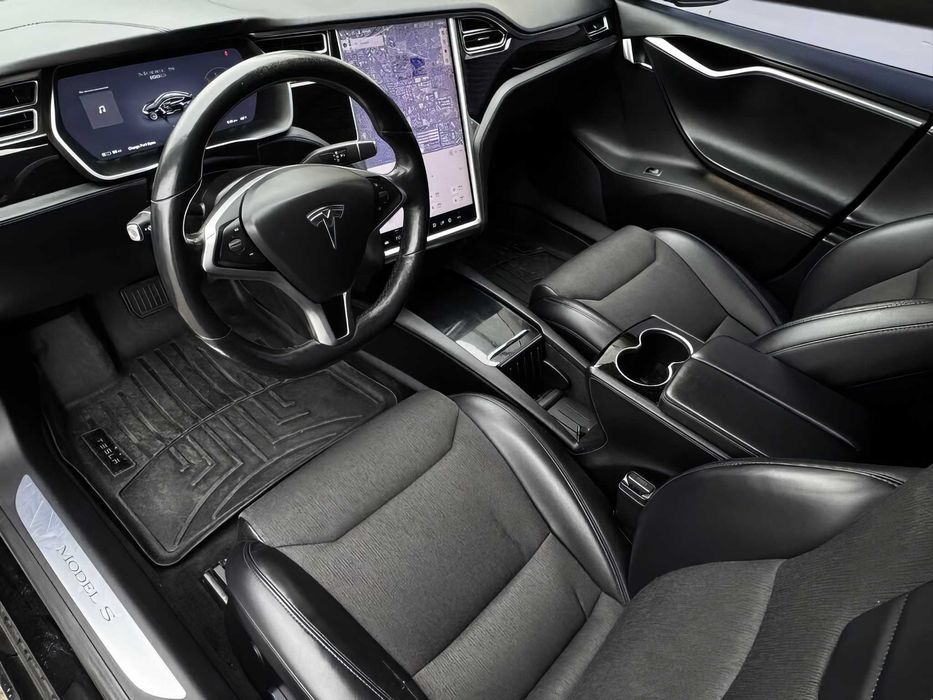 Tesla Model S 100D      2017