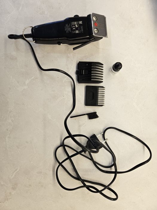 Професійна машинка для стрижки волосся Moser 1400 Edition.