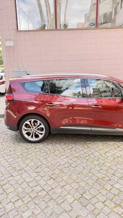 Renault Grand Scenic 2018 - 7 lugares