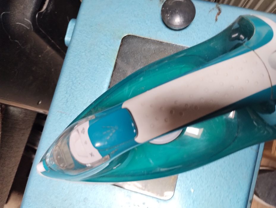 Żelasko  ceramiczne   TEFAL