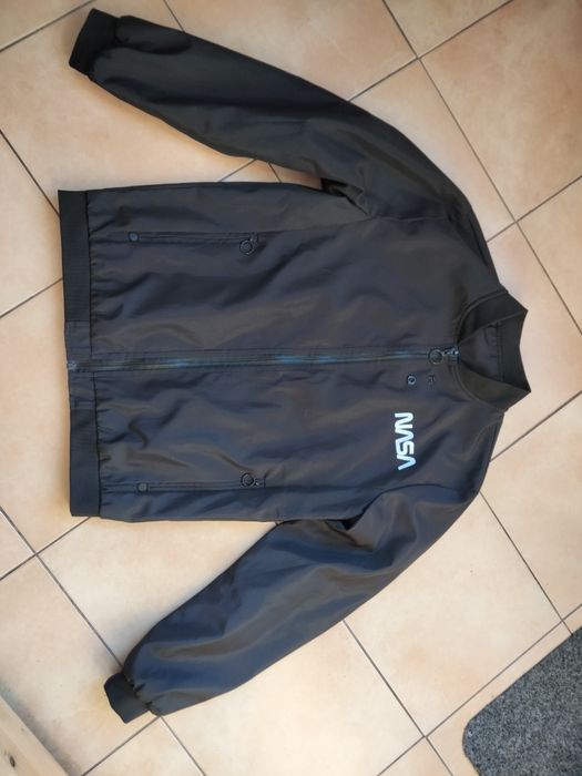 Sprzedam męską lekką kurtkę wiatrówkę firmy Shein