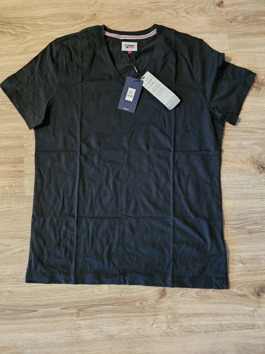 Koszulka męska Tommy Hilfiger w serek