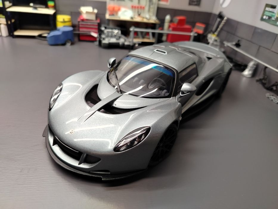 ミニカー AUTOart 1/18 SignatureHENNESSEY VENOM GT Hennessey Venom GT AutoArt Signature 1/18 Gniezno • OLX.pl