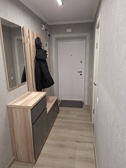 Здам 2 кімнатну  квартиру в центрі міста.