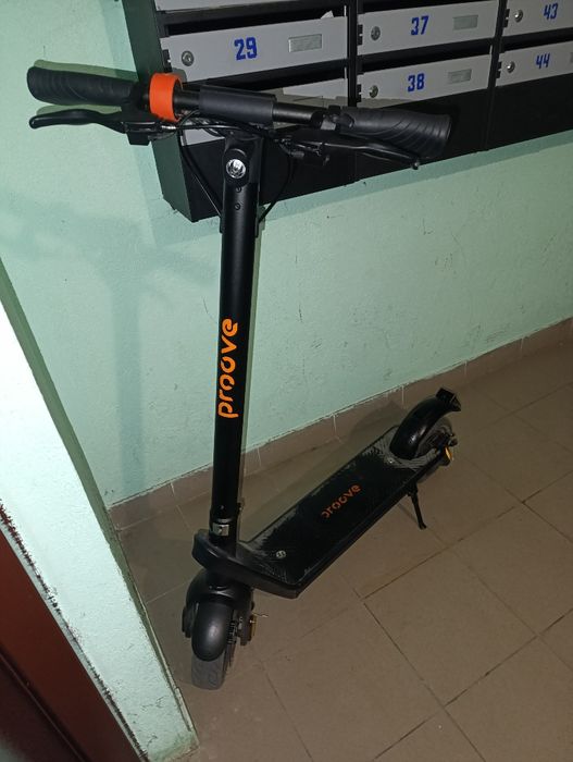 Якісний практично новий електросамокат proove x-City pro max