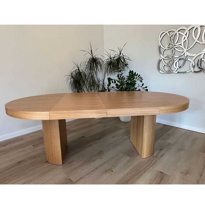 Stół pokojowy okrągły  dębowy Victoria