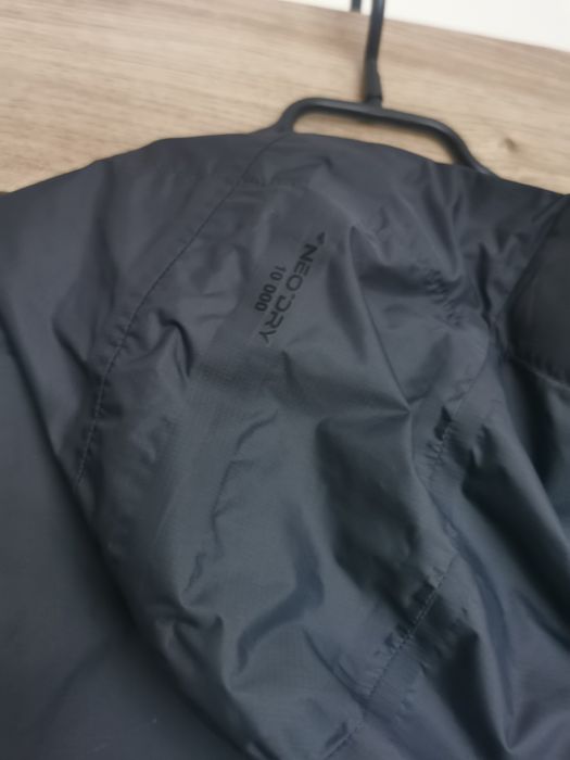 Kurtka 4f przeciwdeszczowa j. nowa.