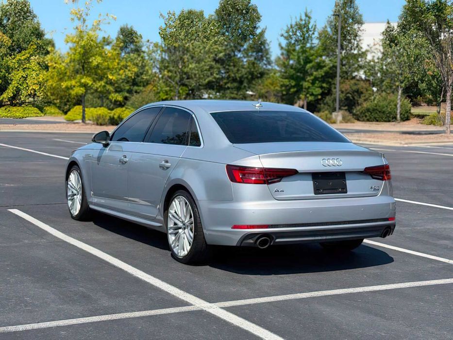 Audi A4      2018