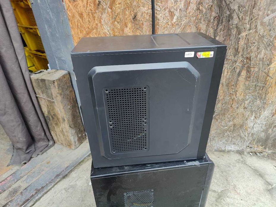 Брендовый корпус Gamemax ATX