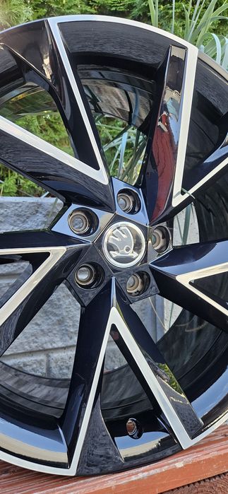 Skoda Octavia/ Superb/Karoq/ Kodiaq - felgi VEGA 19"