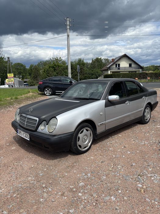 Mercedes-Benz E klasa 2.0 benzyna/Hak