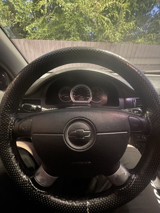 Chevrolet Nubira(laceti)