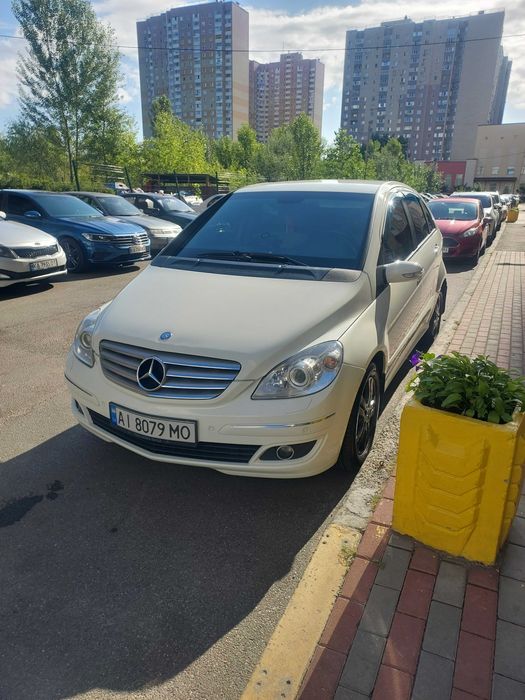 Мерседес В 200 2.0 турбо