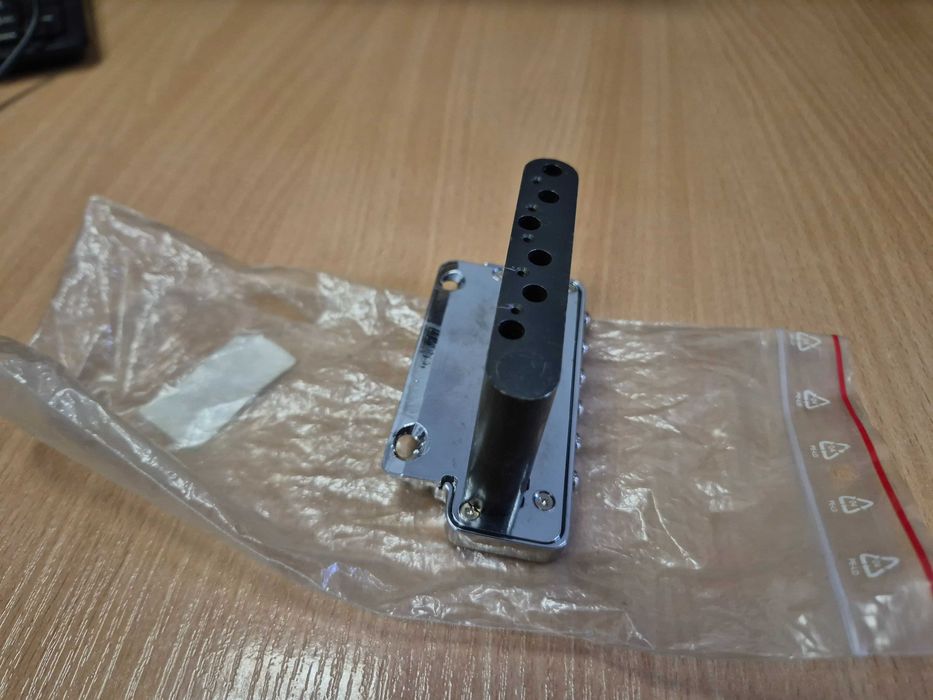 Mostek gitarowy Wilkinson tremolo + blok