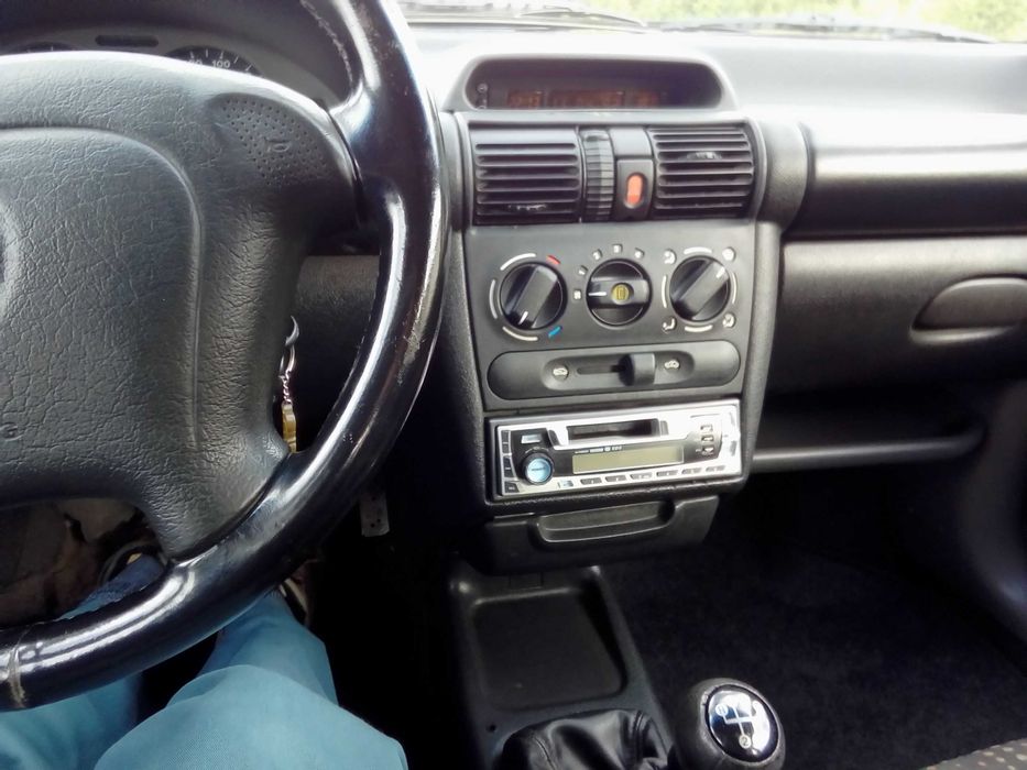 opel corsa 1.6 gasolina