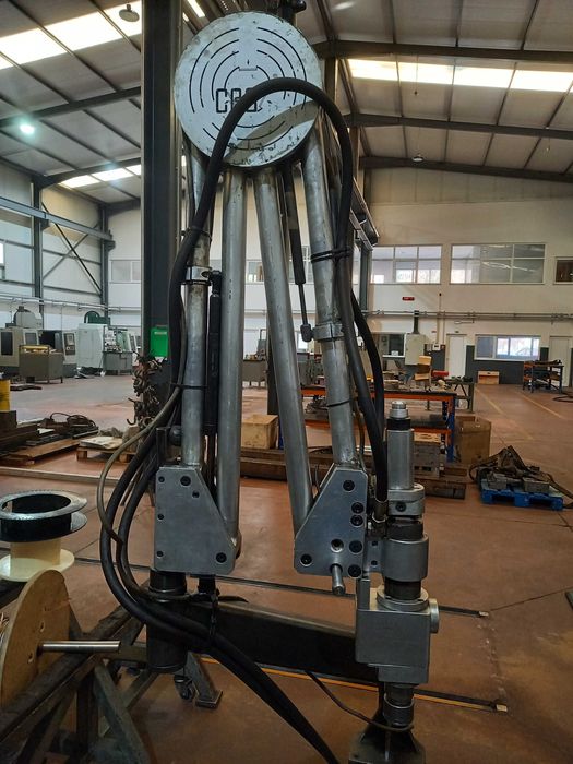 Máquina de roscar hidráulica CBS