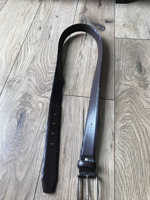 Skórzany pasek Valentino made in Italy