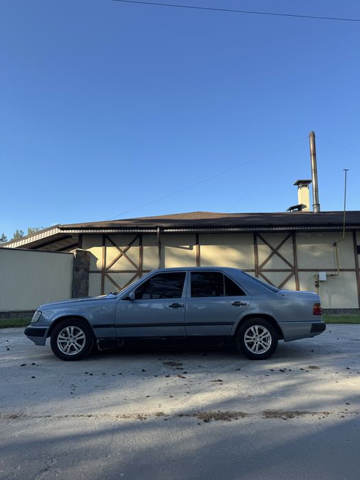 Mercedes-Benz E-Class 1988 VIN WDB1240231A736580 фото оголошення 15 з 15