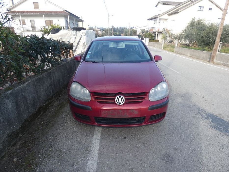 VW Golf 5 para peças