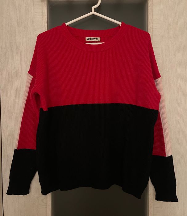 Camisola de inverno vermelha e preta