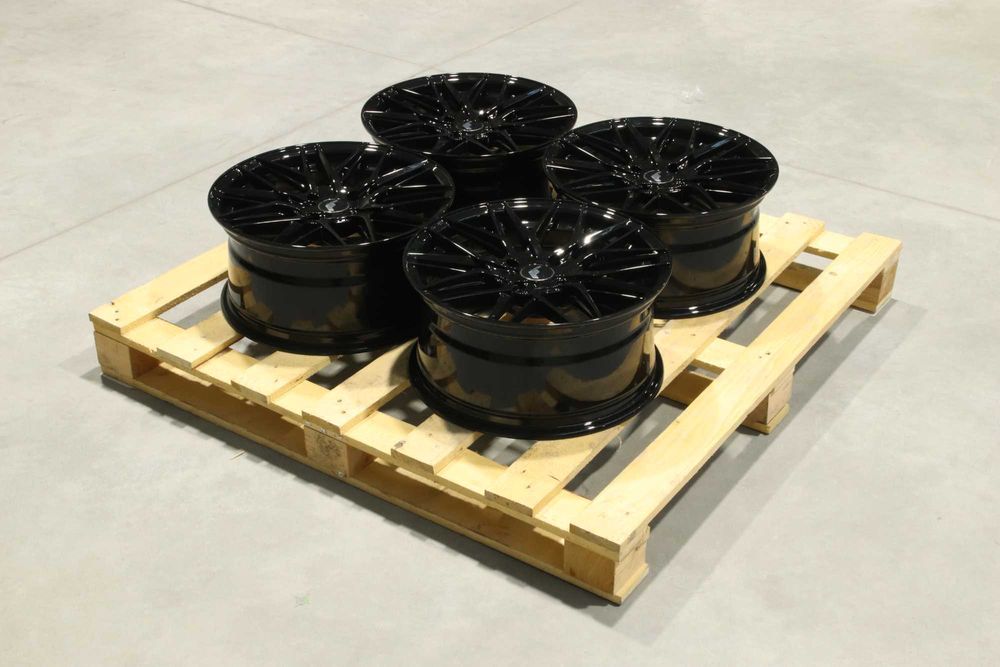 OUTLET! Felgi Japan Racing JR28 17x8 ET32 4x108 Gloss Black