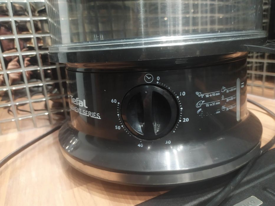 Parowar Tefal VC1401 moc 900 W