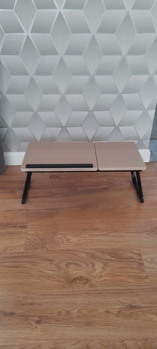 Stolik pod laptop regulowany