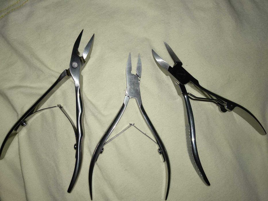 Продам кусачки для ногтей