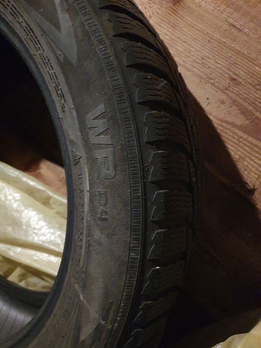 Nokian  WR D4 215/55/17  opony  zimowe cena za komplet ładne zimówki