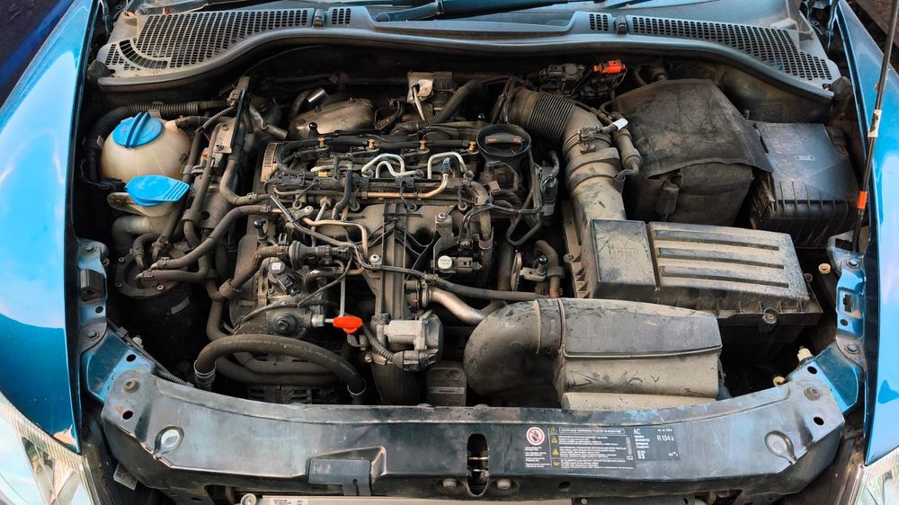 Na części Skoda octavia fl2 fl ll II 2.0tdi cfh anglik 2011r 140km LW5