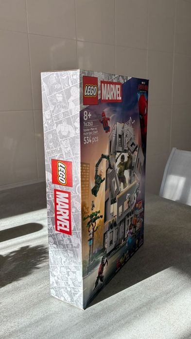 LEGO Marvel - Confronto do Spider-Man vs Hulk