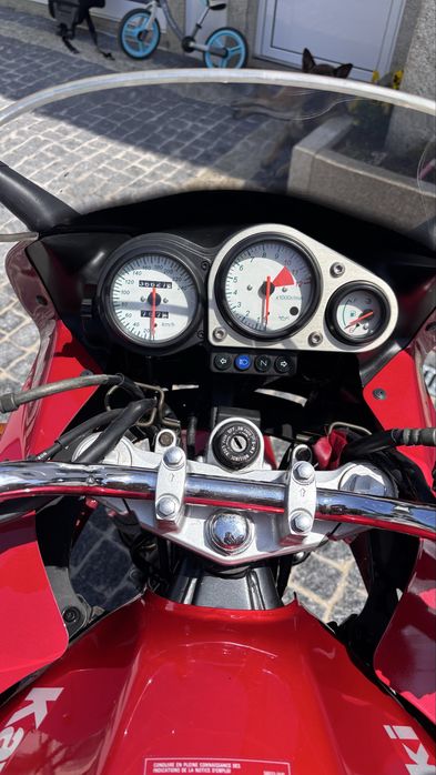 Kawasaki ZR 7S 2006