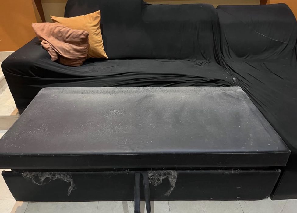 Ofereço sofá-cama