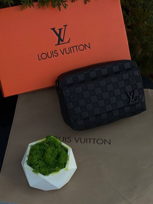 Сумка Louis Vuitton шкіряна чоловіча через плече Lv сумка Луи Витон Лв