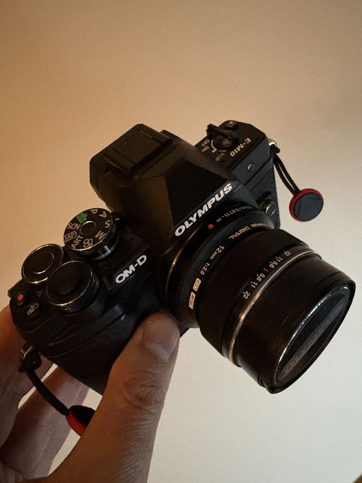 Olympus OM-D E-M10 iv  em estado como nova.