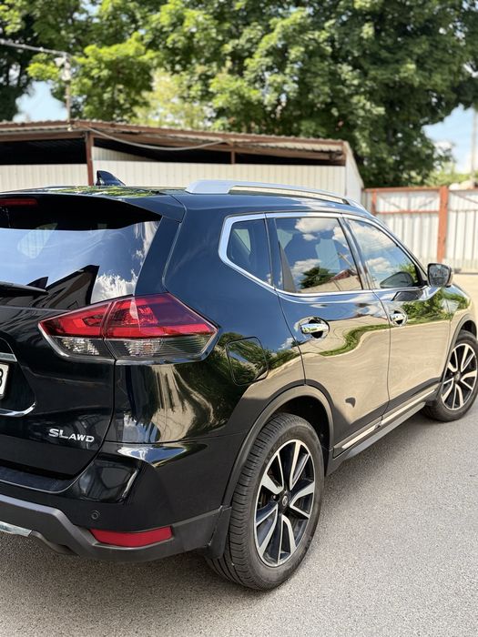 Nissan Rouge SL максимальная комплектация.