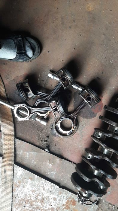 tłok korbowód golf v blf bag 1,6 fsi toledo a3