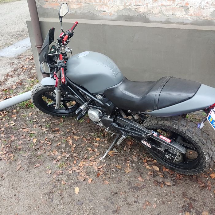 Honda VTR250 strit bike