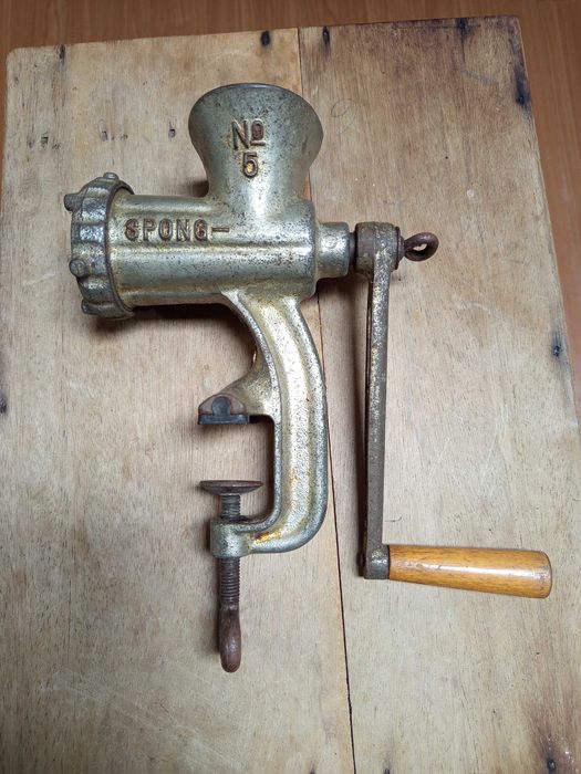 Utensílios de cozinha antigos vintage - todos funcionais