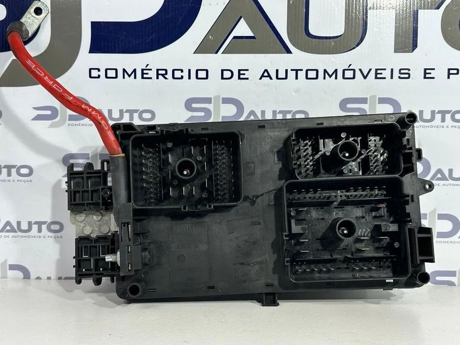 Caixa Fusíveis / Relés - Opel Insignia A