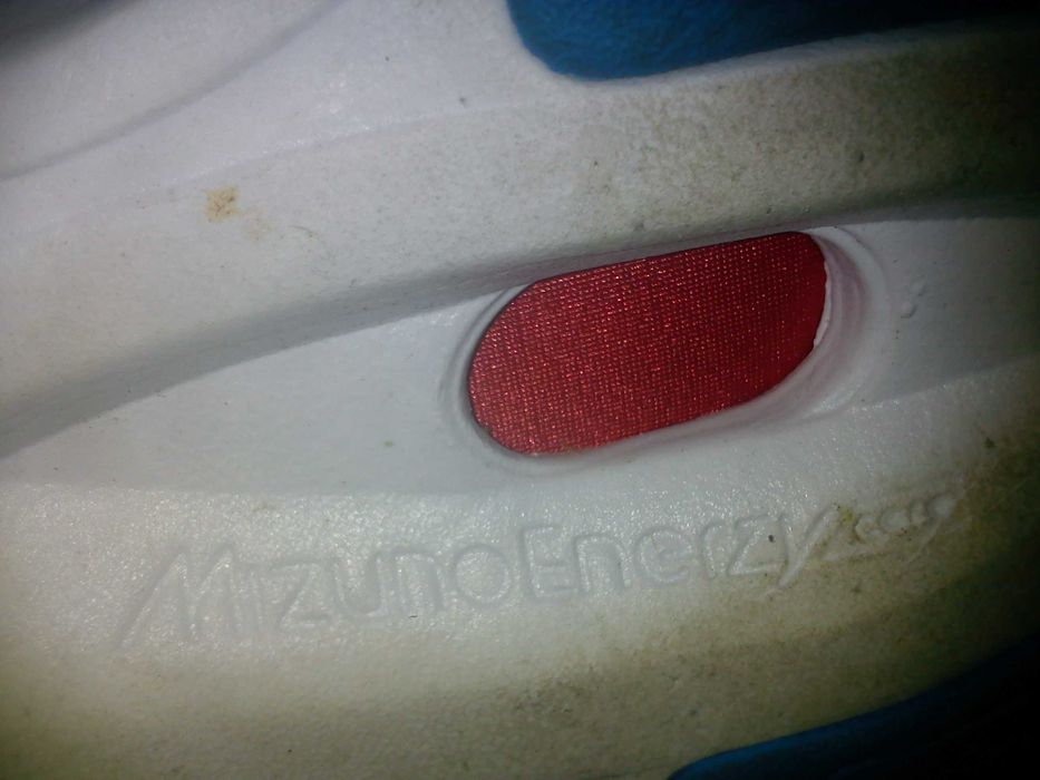 mizuno 45/30cm 1 wyjscie lekkie śliczne jak nowe