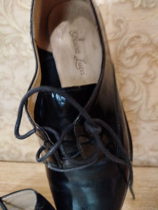 Женская лаковые туфельки