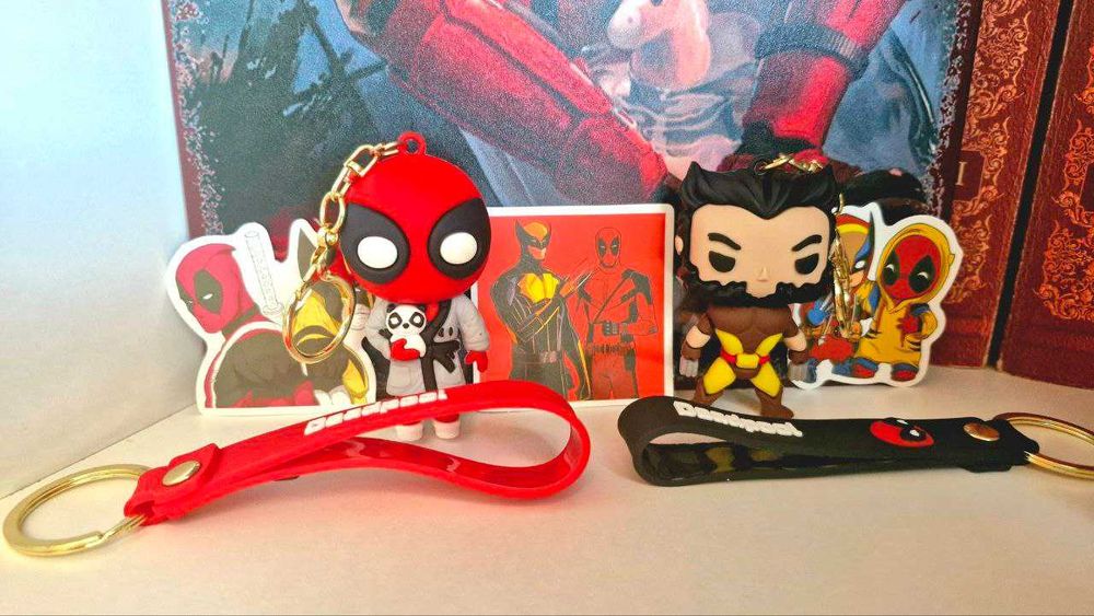 Дедпул і Росомаха Брелоки Marvel (Deadpool & Wolverine)
