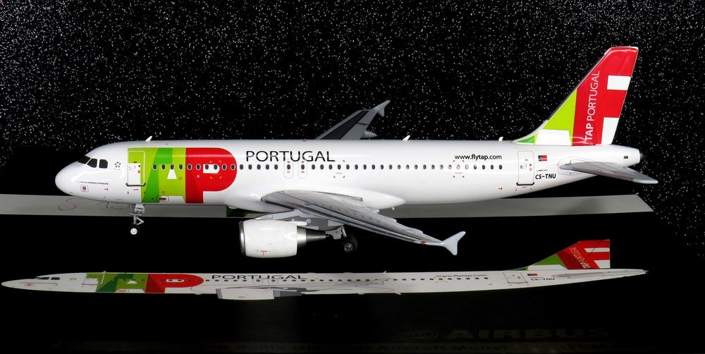 TAP Air Portugal Airbus A320-214 CS-TNU Columbano Bordalo Pinheiro
