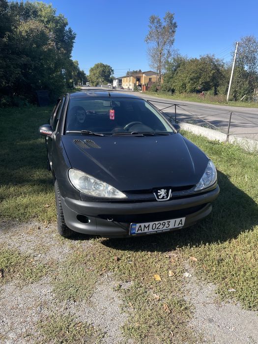 Продам пежо 206 седан 2008р