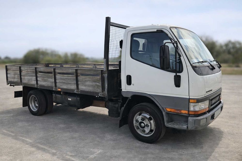 Mitsubishi Canter – Bom Estado | Pronta a Trabalhar