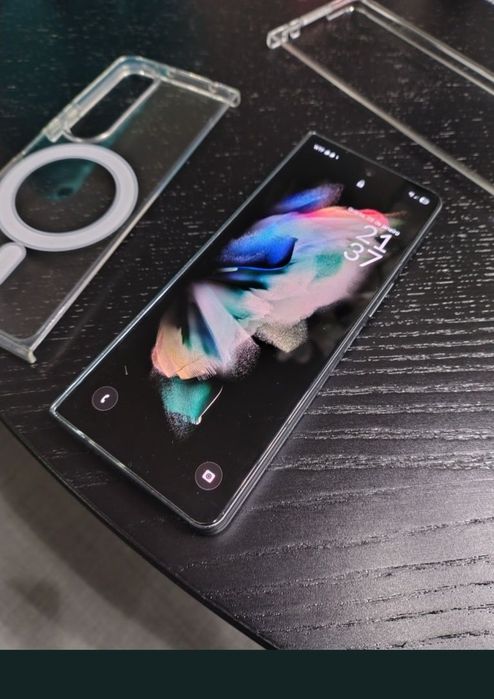 Samsung  Z Fold 4  256 Gb  12GB RAM C/Novo ver descrição defeito