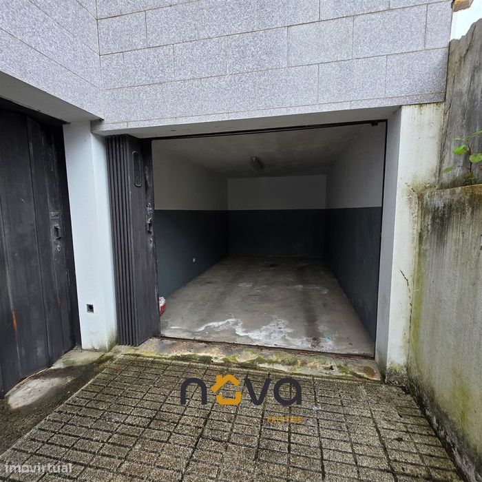 Garagem Fechada, Maia