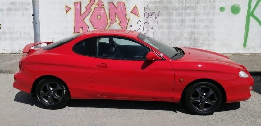 Hyundai Coupe  vermelho